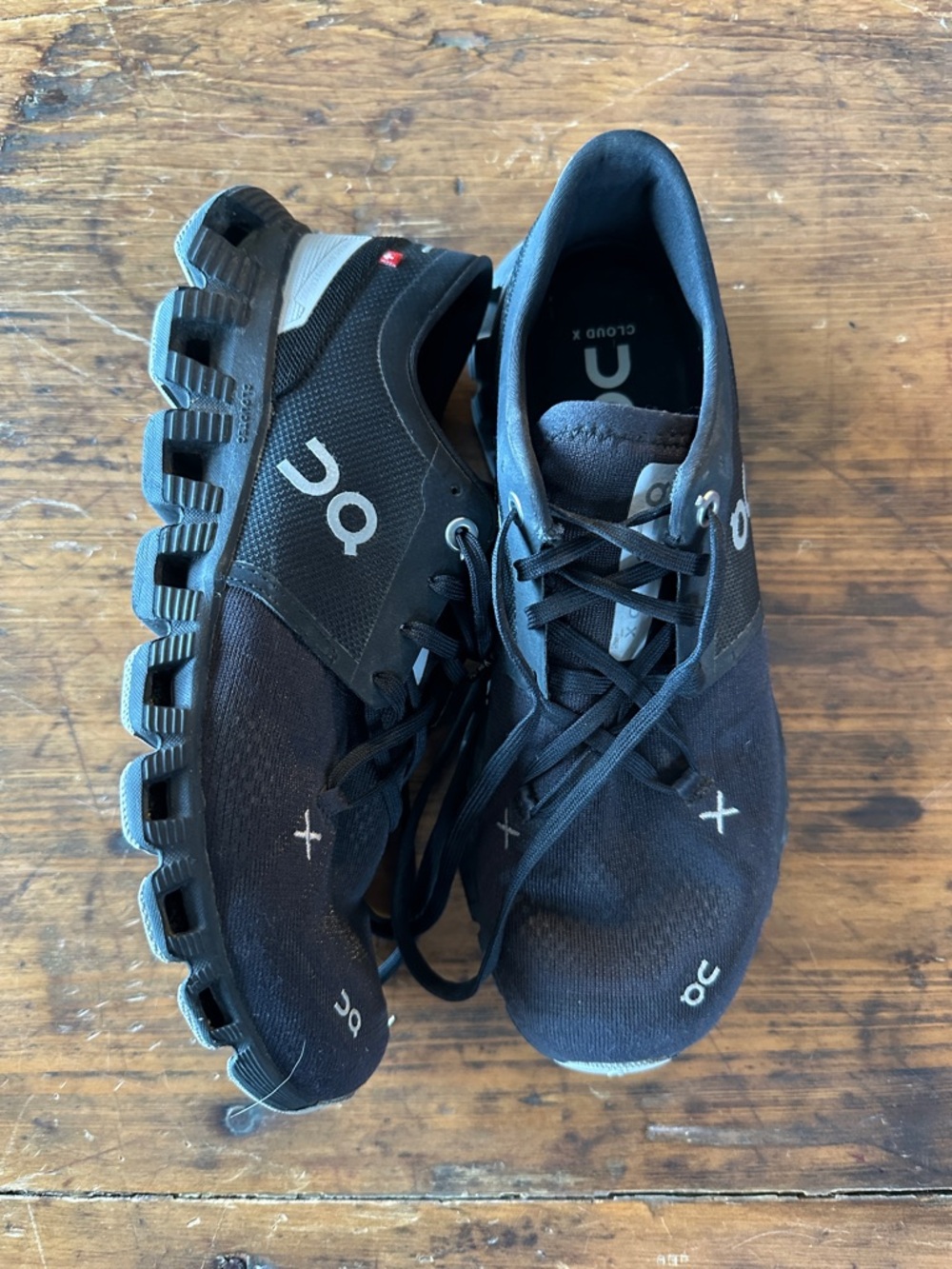 On Running Cloud Athletic Running Shoes in Black